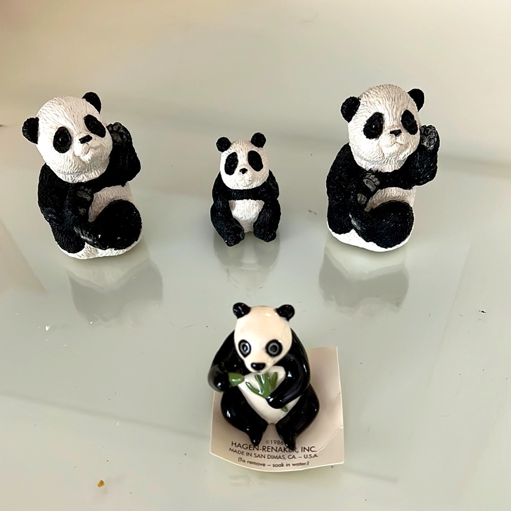Ceramic panda bear collection in perfect condition. Set of 4.